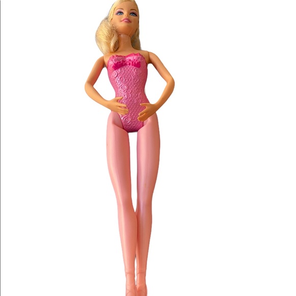 Barbie - Picture 3 of 3
